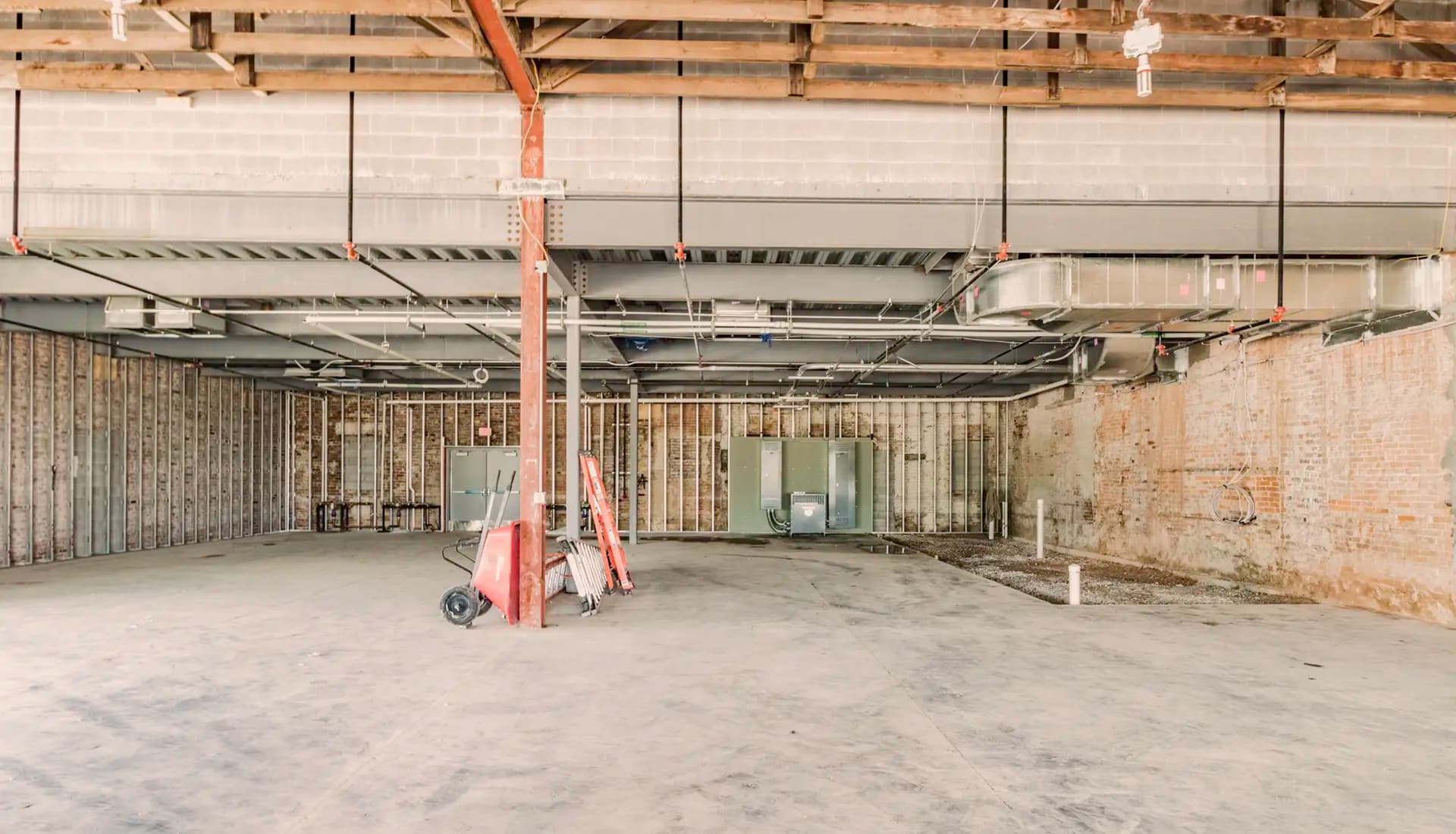 202 Railside — photo 3 of 13